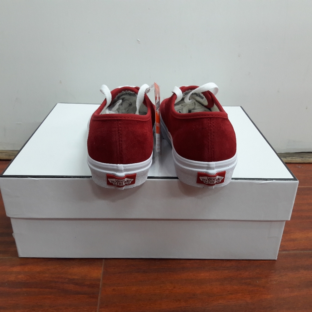 Vans - Picture 3 of 3